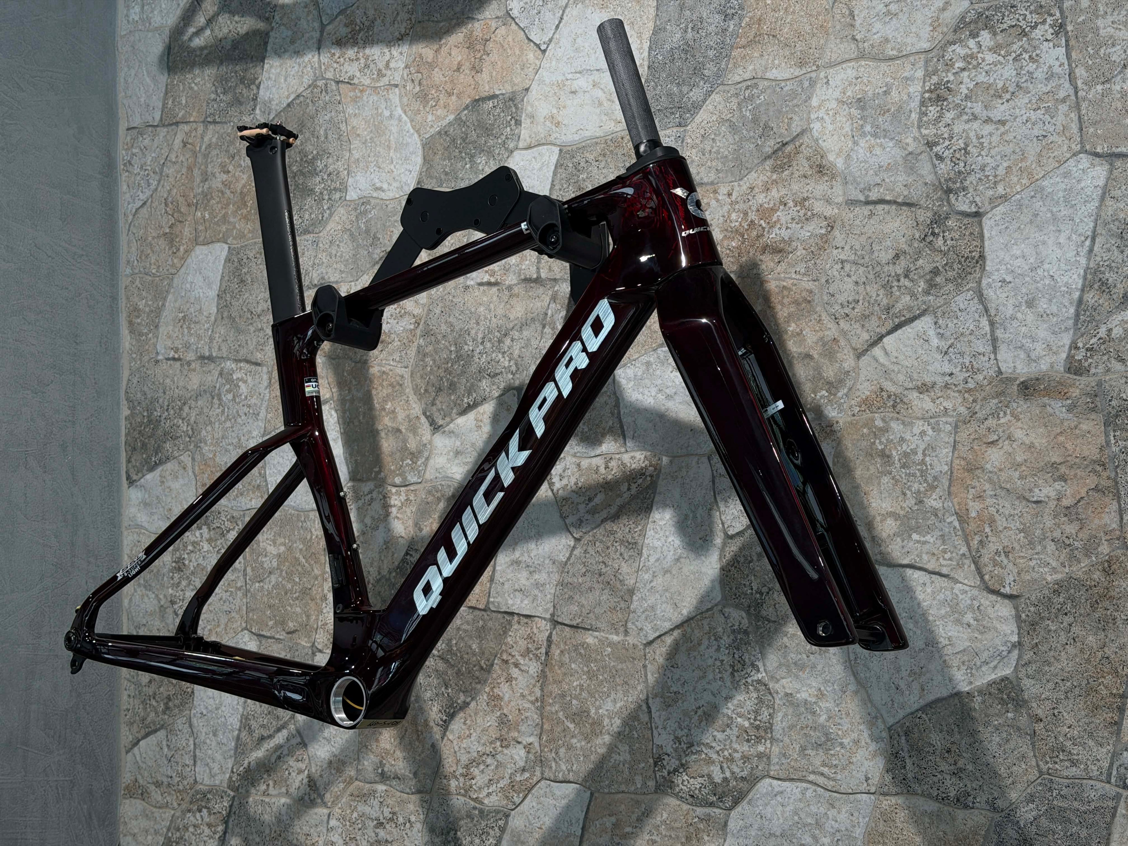 Quick Pro ER:One Size S Transparent Red (Custom Colour)